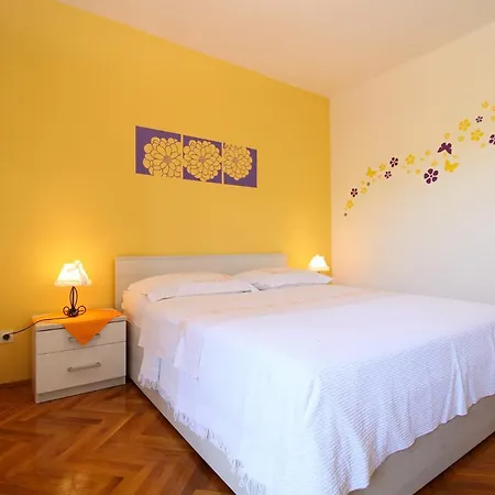 Biskupije 1158 Διαμέρισμα *