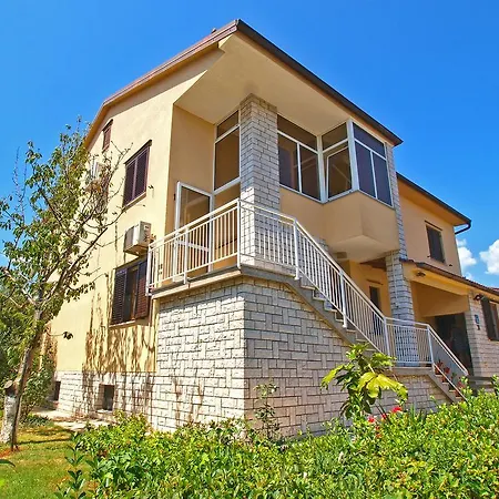 Biskupije 1158 Apartment